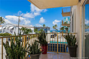 1801 S Ocean Dr, Hollywood, FL 33019, Sold 02/03/17