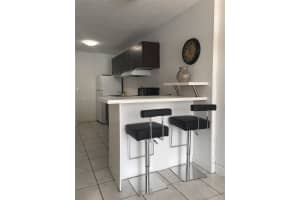 710 Washington Ave, Miami Beach, FL 33139, Sold 10/17/16