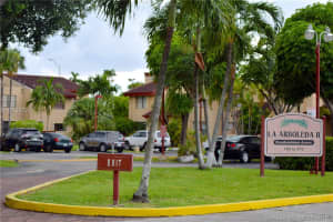 800 NW 106th Ave, Miami, FL 33172, Sold 09/30/16