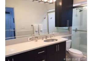 221 Meridian Ave, Miami Beach, FL 33139, Sold 12/07/16
