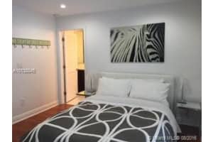 221 Meridian Ave, Miami Beach, FL 33139, Sold 12/07/16