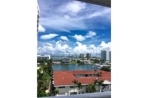 7928 West Dr, North Bay Village, FL 33141, Sold 03/28/17