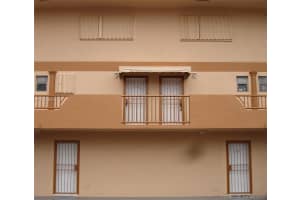 210 W 68th St, Hialeah, FL 33014, Sold 11/09/16