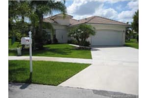 2815 Dunwoodie Pl, Homestead, FL 33035, Sold 12/09/16