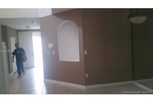 10001 NW 32nd Terrace, Doral, FL 33172, Sold 05/11/17