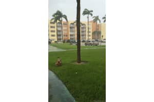 6980 NW 186th St, Hialeah, FL 33015, Sold 10/26/16