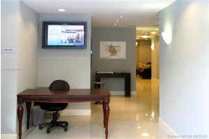 101 E Flagler St, Miami, FL 33131, Sold 03/13/17