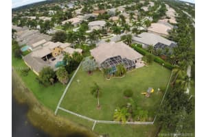 1802 NW 137th Terrace, Pembroke Pines, FL 33028, Sold 12/05/16