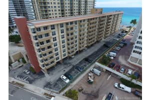 2076 S Ocean Dr, Hallandale Beach, FL 33009, Sold 05/01/17