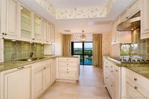 5500 Collins Ave, Miami, FL 33140, Sold 01/27/17