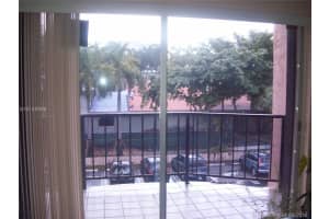 5199 NW 7th St, Miami, FL 33126, Sold 11/30/16