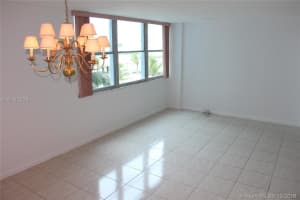 5055 Collins Ave #3a, Miami Beach, FL 33140, Sold 08/04/17
