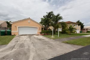 16321 SW 76th St, Miami, FL 33193, Sold 10/14/16