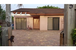 5012 E Lakes Dr, Pompano Beach, FL 33064, Sold 11/09/16