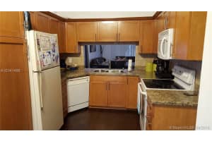 5012 E Lakes Dr, Pompano Beach, FL 33064, Sold 11/09/16