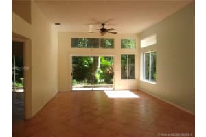 10031 NW 5th St, Plantation, FL 33324, Sold 10/04/16