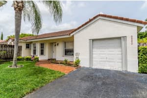 5590 NW 102nd Pl, Doral, FL 33178, Sold 12/14/16