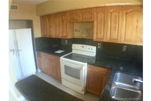 305 NW 84th St, Miami, FL 33150, Sold 10/28/16