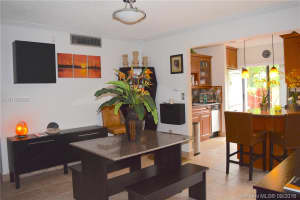 850 NW 106th Ave, Miami, FL 33172, Sold 10/25/16