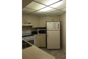 9741 Fontainebleau Blvd H109, Miami, FL 33172, Sold 11/02/17