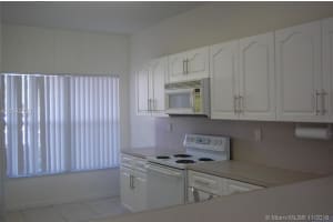 7630 S Southwood Cir, Davie, FL 33328, Sold 01/27/17
