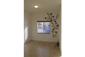 7475 NW 180th Terrace, Hialeah, FL 33015, Sold 01/04/17