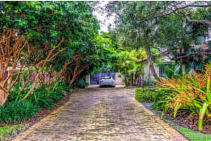 11879 SW 72nd Terrace, Miami, FL 33183, Sold 11/16/16