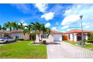 7665 NW 168th St, Hialeah, FL 33015, Sold 12/09/16