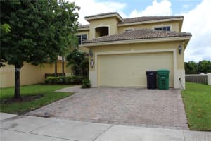 8868 SW 211th Ln, Cutler Bay, FL 33189, Sold 11/18/16