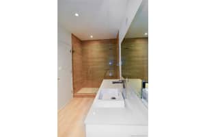 1600 SW 1st Ave, Miami, FL 33129, Sold 01/25/18