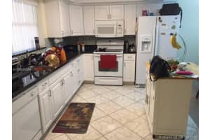 7100 Nova Dr #207a, Davie, FL 33317, Sold 12/22/16
