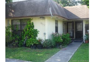 28017 SW 143rd Ct, Homestead, FL 33033, Sold 11/09/16