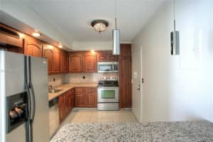 5750 Collins Ave #6h, Miami Beach, FL 33140, Sold 12/21/16