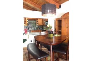 11367 SW 112th Cir Ln S, Miami, FL 33176, Sold 10/10/16