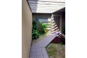 7438 SW 105th Pl, Miami, FL 33173, Sold 01/31/17