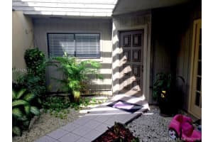 7438 SW 105th Pl, Miami, FL 33173, Sold 01/31/17
