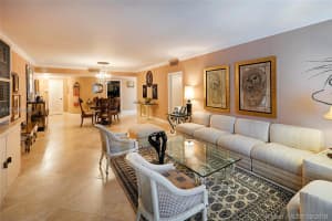 5825 Collins Ave #9c, Miami Beach, FL 33140, Sold 12/19/16
