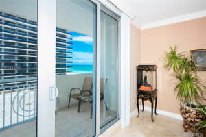 5825 Collins Ave #9c, Miami Beach, FL 33140, Sold 12/19/16