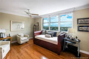 5825 Collins Ave #9c, Miami Beach, FL 33140, Sold 12/19/16