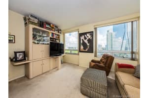 1541 Brickell Ave APT A1602, Miami, FL 33129, Sold 11/16/16