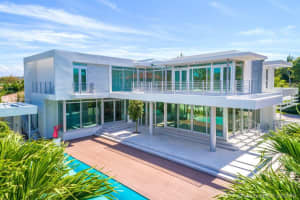 301 Island Dr, Key Biscayne, FL 33149, Sold 05/31/19