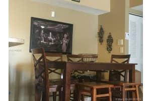 7235 NW 179th St, Hialeah, FL 33015, Sold 07/25/17