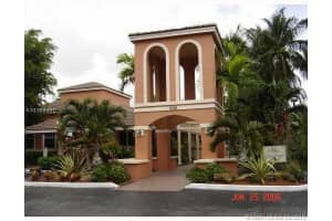 7135 NW 179th St, Hialeah, FL 33015, Sold 11/04/16