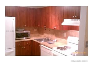 7135 NW 179th St, Hialeah, FL 33015, Sold 11/04/16