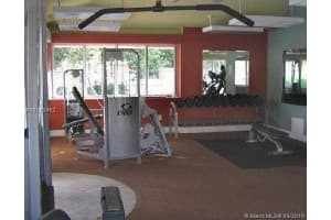 7135 NW 179th St, Hialeah, FL 33015, Sold 11/04/16