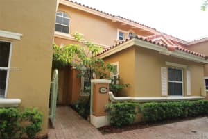 8510 NW 141st Ln, Miami Lakes, FL 33016, Sold 11/28/16