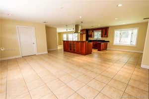 11221 SW 1st St, Plantation, FL 33325, Sold 03/03/17