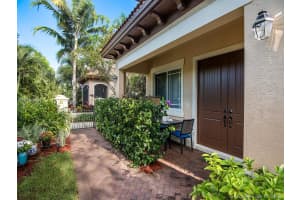 171 NW Emerson Pl, Boca Raton, FL 33432, Sold 12/09/16