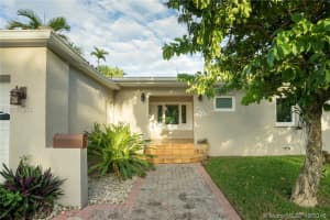 7431 Coquina Dr, North Bay Village, FL 33141, Sold 08/01/17