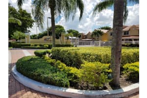 6990 NW 173rd Dr, Hialeah, FL 33015, Sold 12/09/16